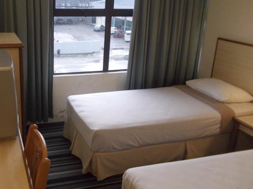 Sri Sutra Hotel Bandar Puchong Utama Buitenkant foto